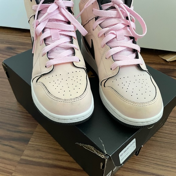 Jordan 1 Mid “Pink Foam” - Picture 12 of 14